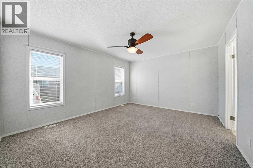 11 Baywood Link Property Photo 15