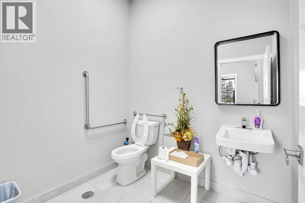 2255 32 Street Northeast Property Photo 43