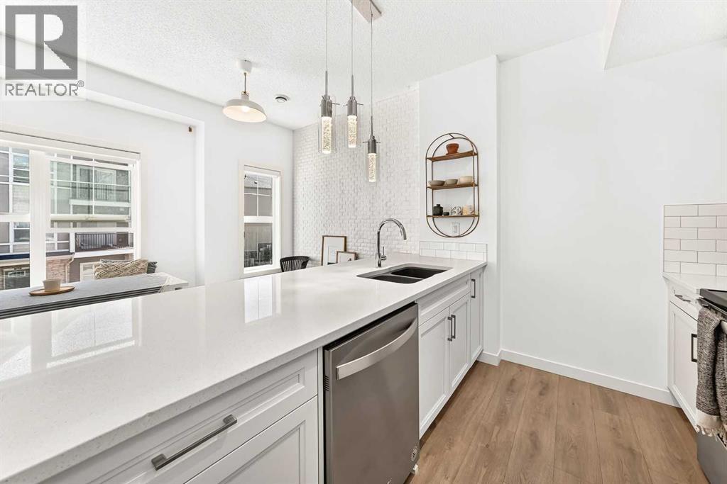250 Fireside View Property Photo 4