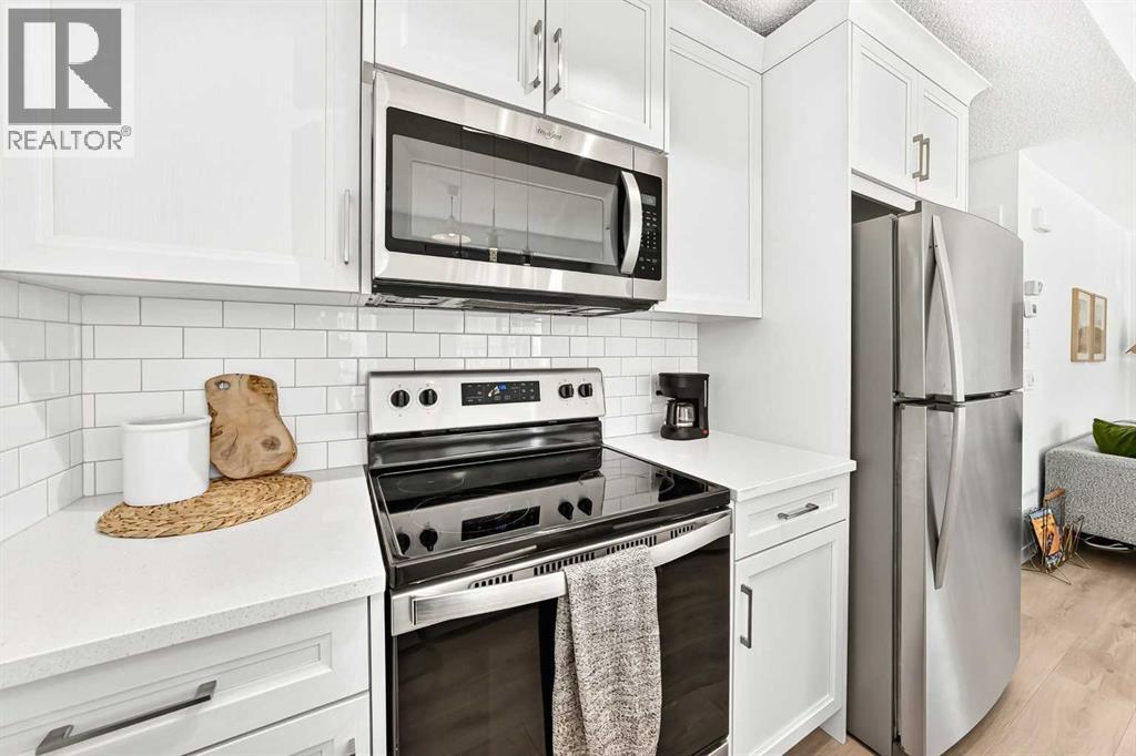 250 Fireside View Property Photo 6