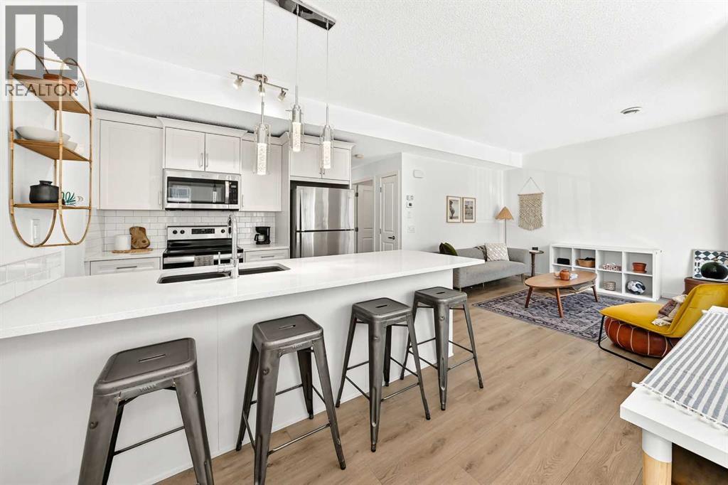 250 Fireside View Property Photo 7