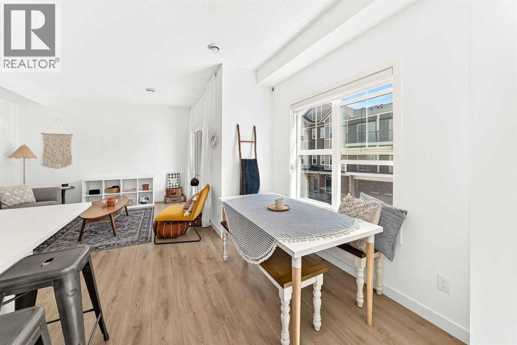 250 Fireside View Property Photo 9
