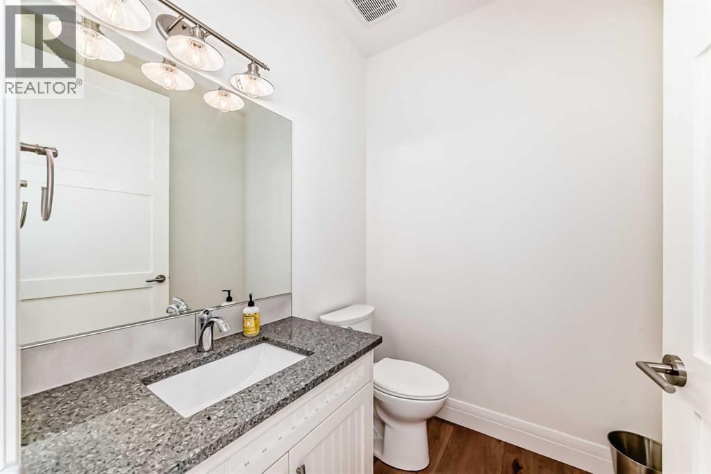 2323 3 Avenue Property Photo 19