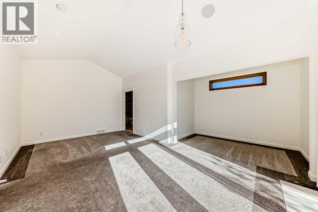 2323 3 Avenue Property Photo 23