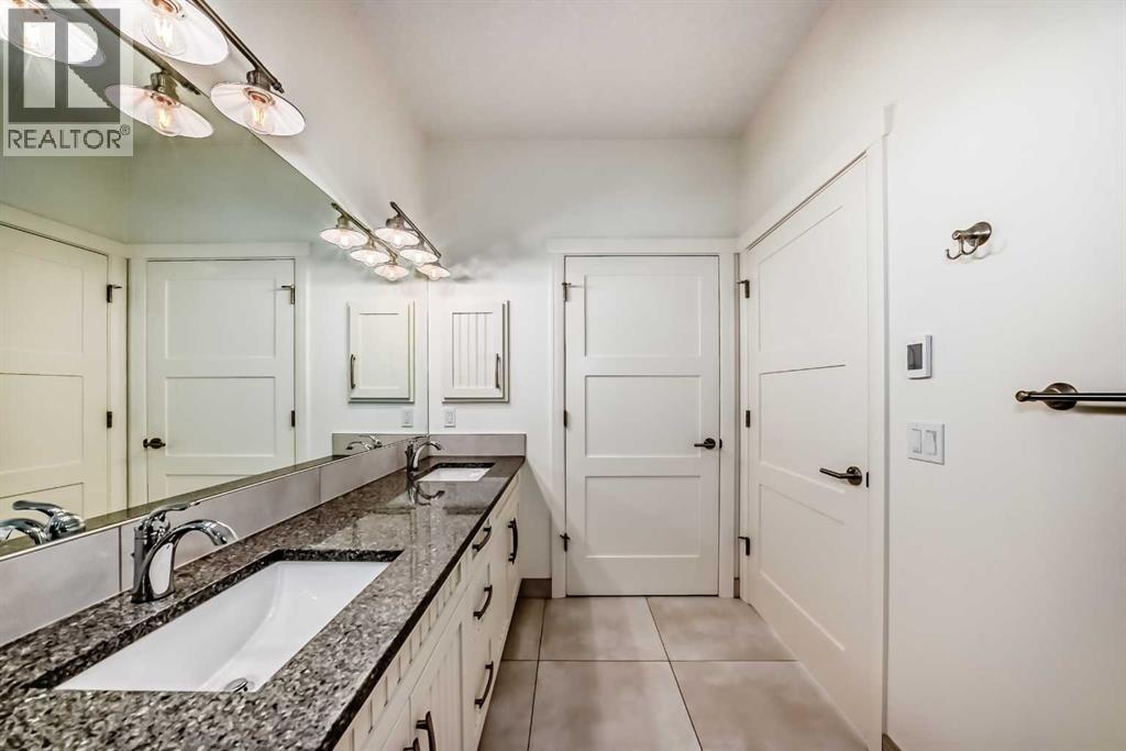 2323 3 Avenue Property Photo 25