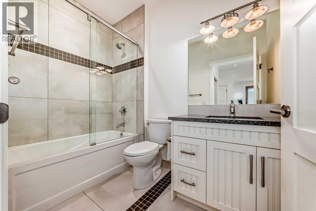 2323 3 Avenue Property Photo 27