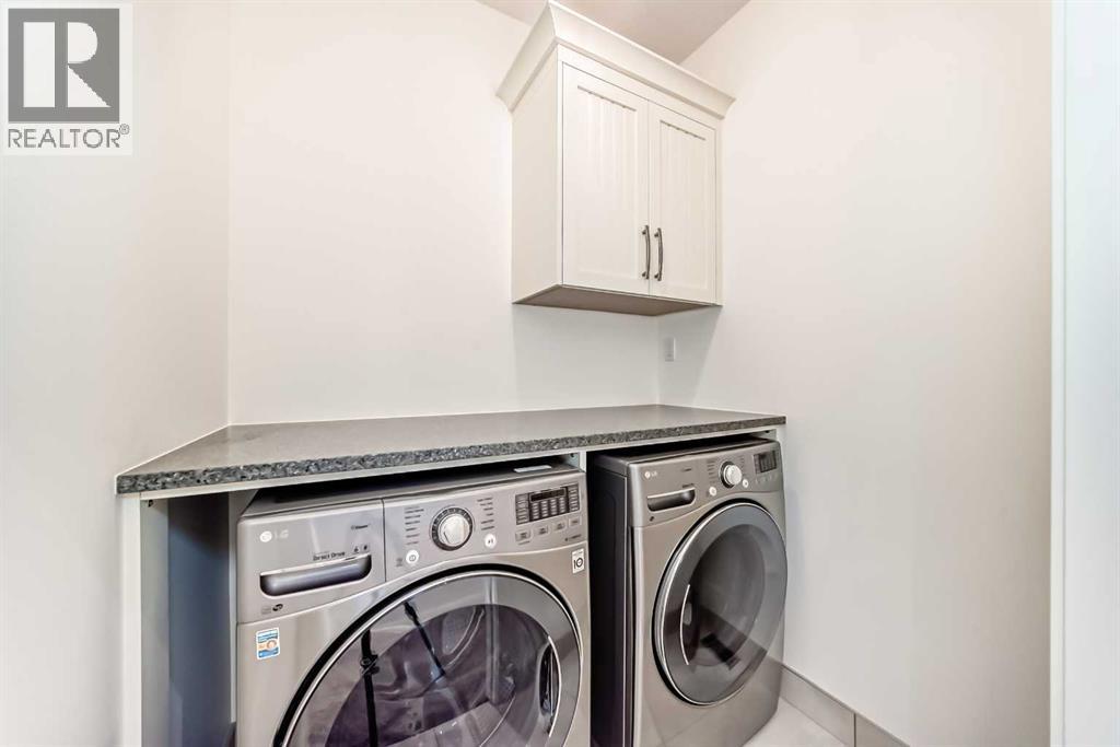 2323 3 Avenue Property Photo 33