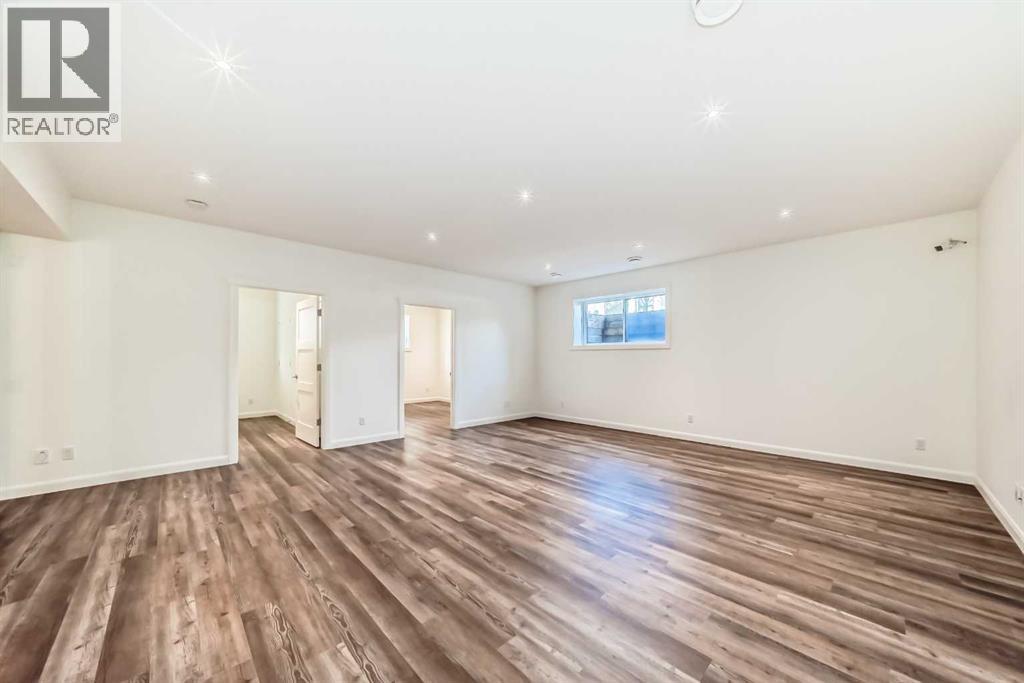 2323 3 Avenue Property Photo 36