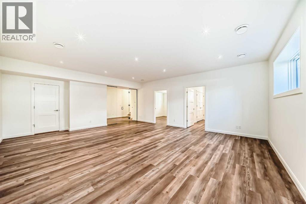 2323 3 Avenue Property Photo 37