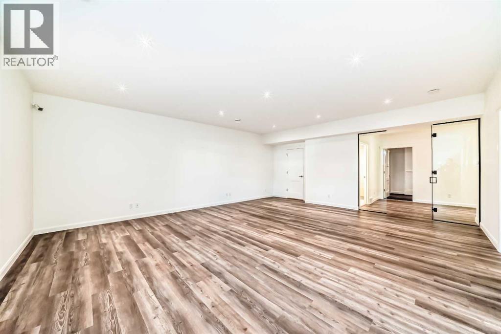 2323 3 Avenue Property Photo 38