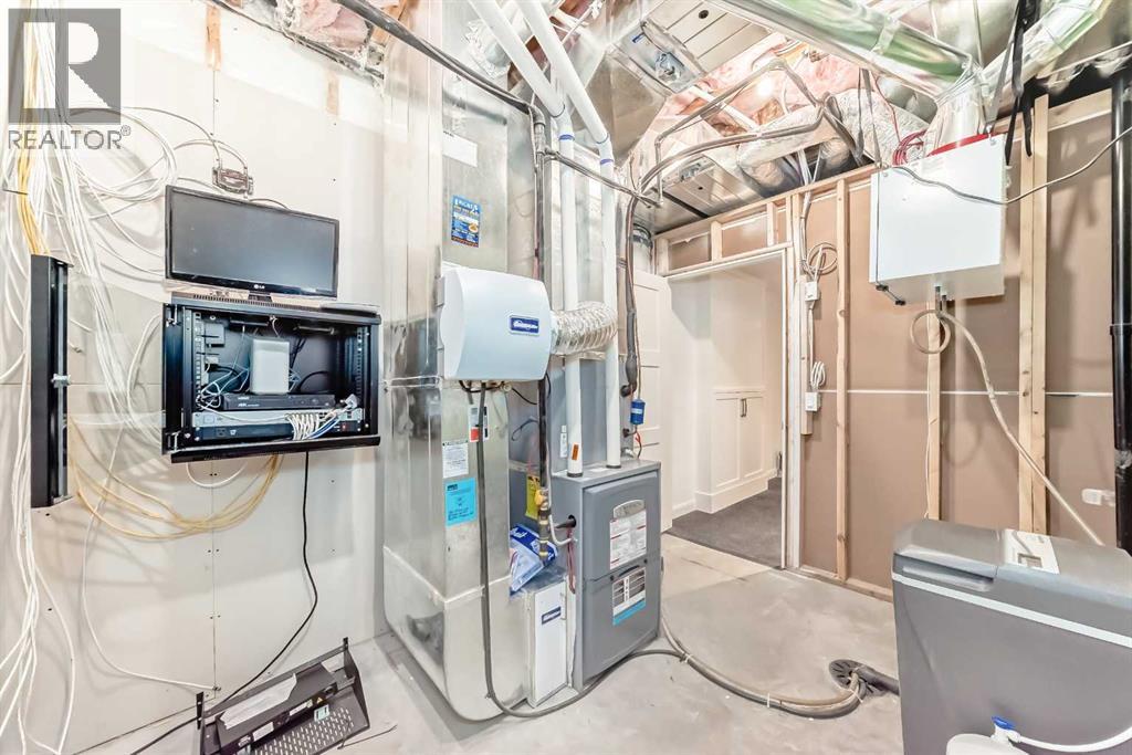 2323 3 Avenue Property Photo 43