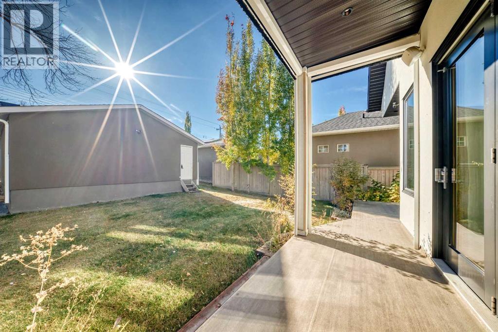 2323 3 Avenue Property Photo 46