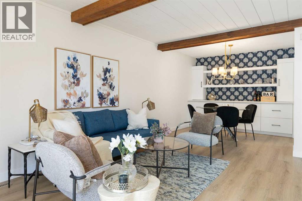 7, 4915 45 Street SW Property Photo 1