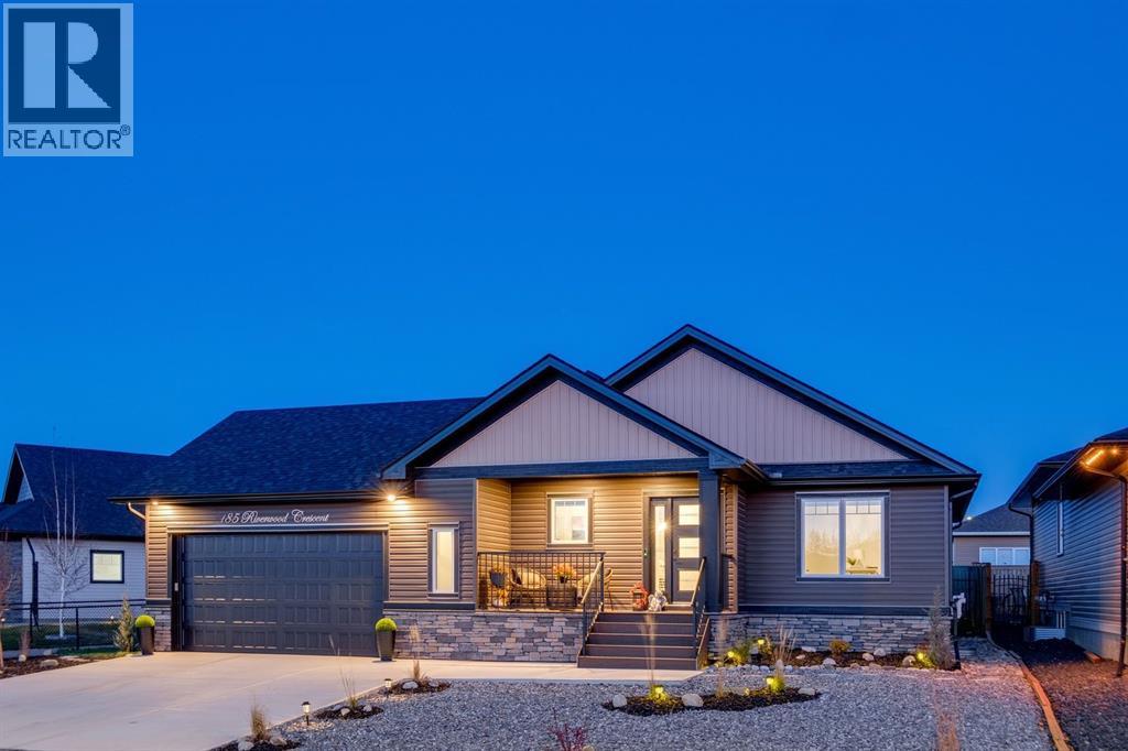 185 Riverwood Crescent Property Photo 1