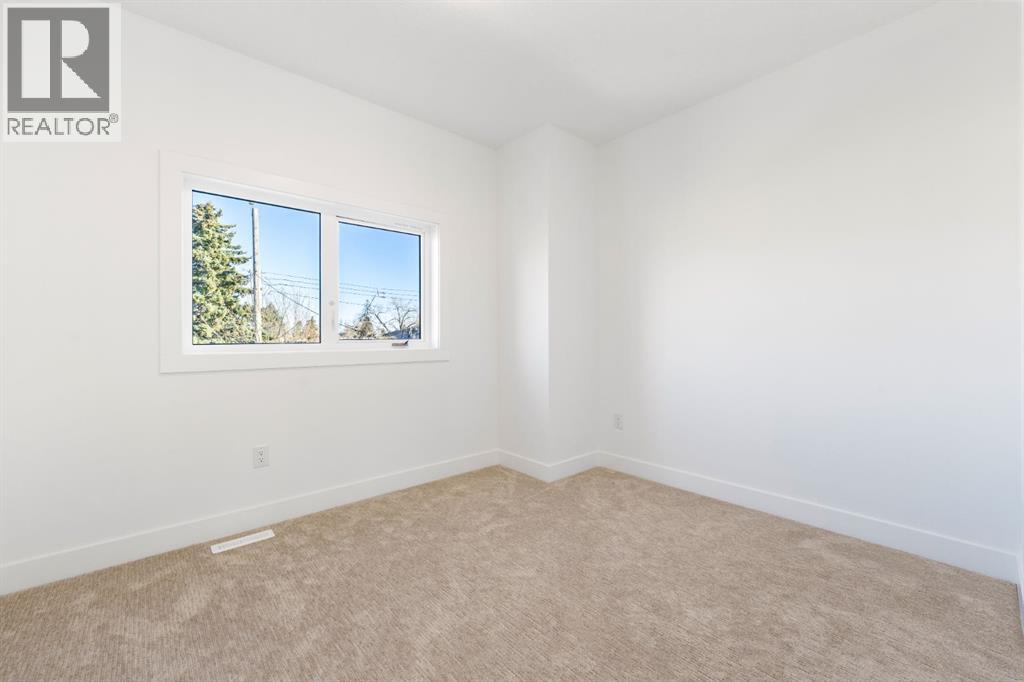 1444 43 Street Property Photo 22