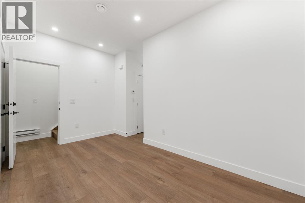 1444 43 Street Property Photo 27