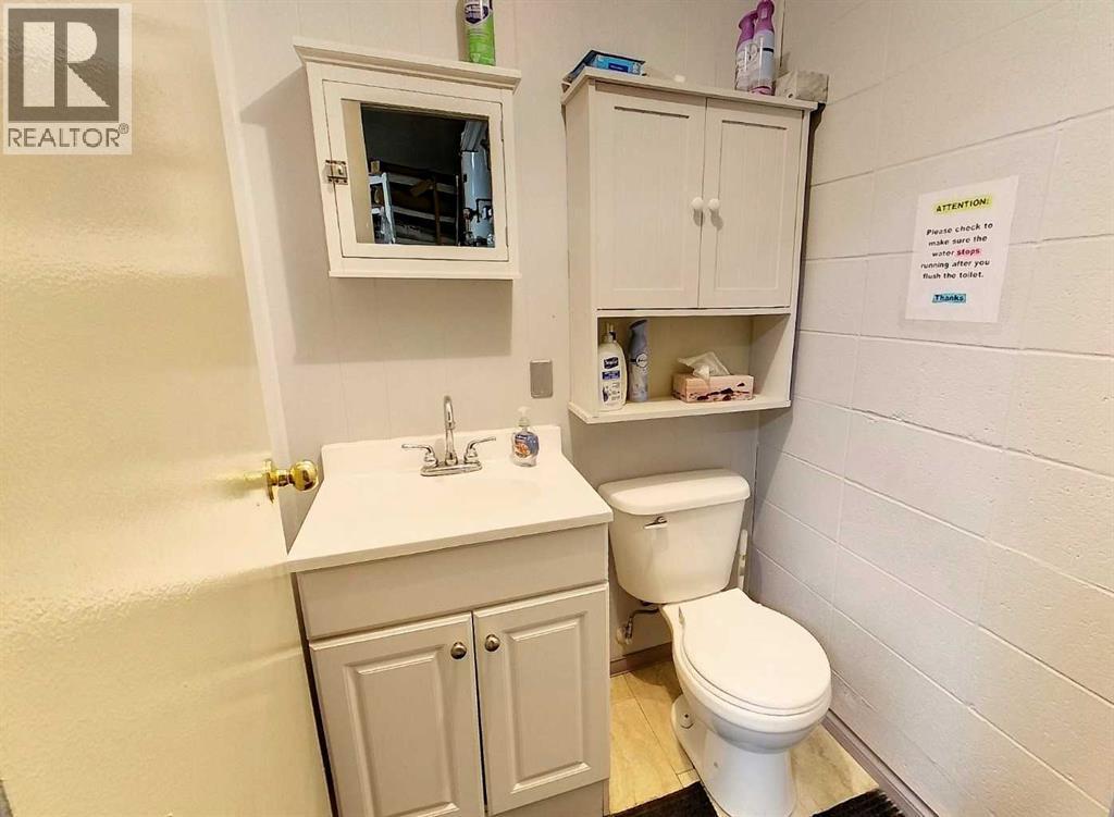 4903 2 Avenue E Property Photo 15