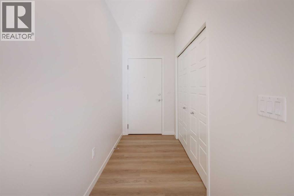 550 Belmont Street Property Photo 8