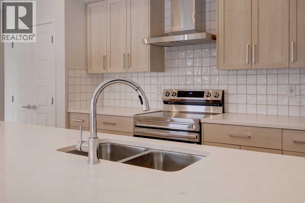 550 Belmont Street Property Photo 9