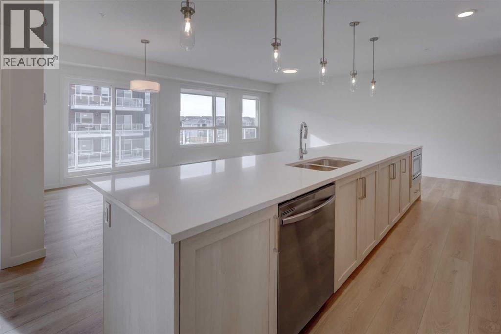 550 Belmont Street Property Photo 11