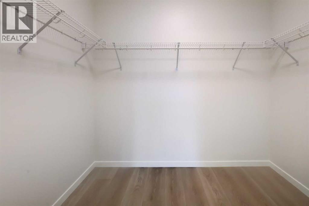 550 Belmont Street Property Photo 23