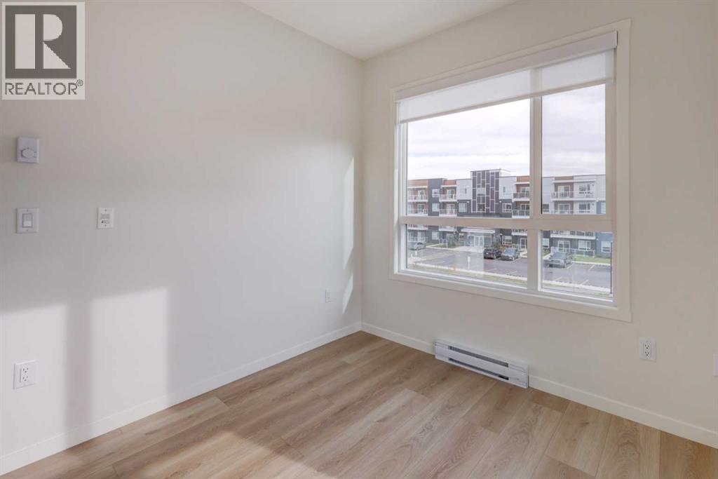 550 Belmont Street Property Photo 25