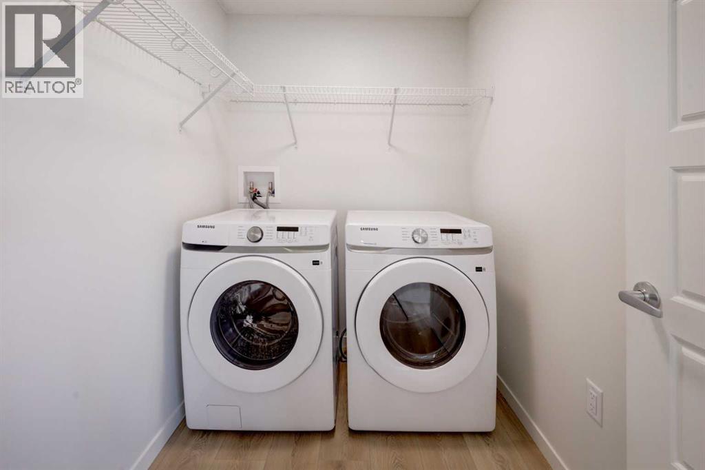 550 Belmont Street Property Photo 28