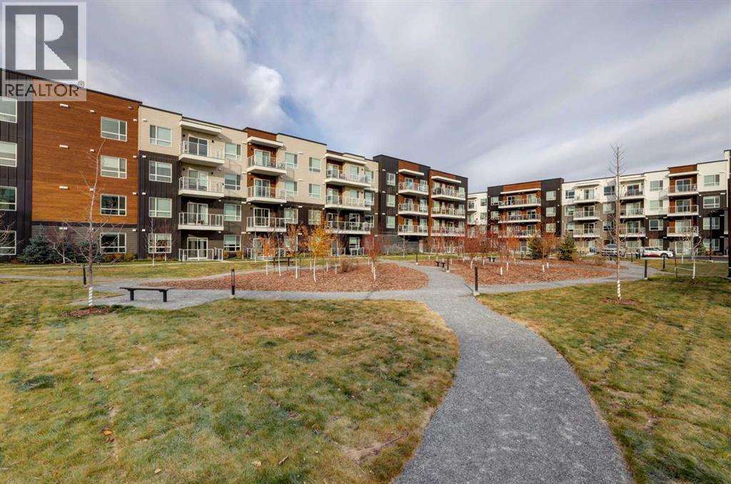 550 Belmont Street Property Photo 33