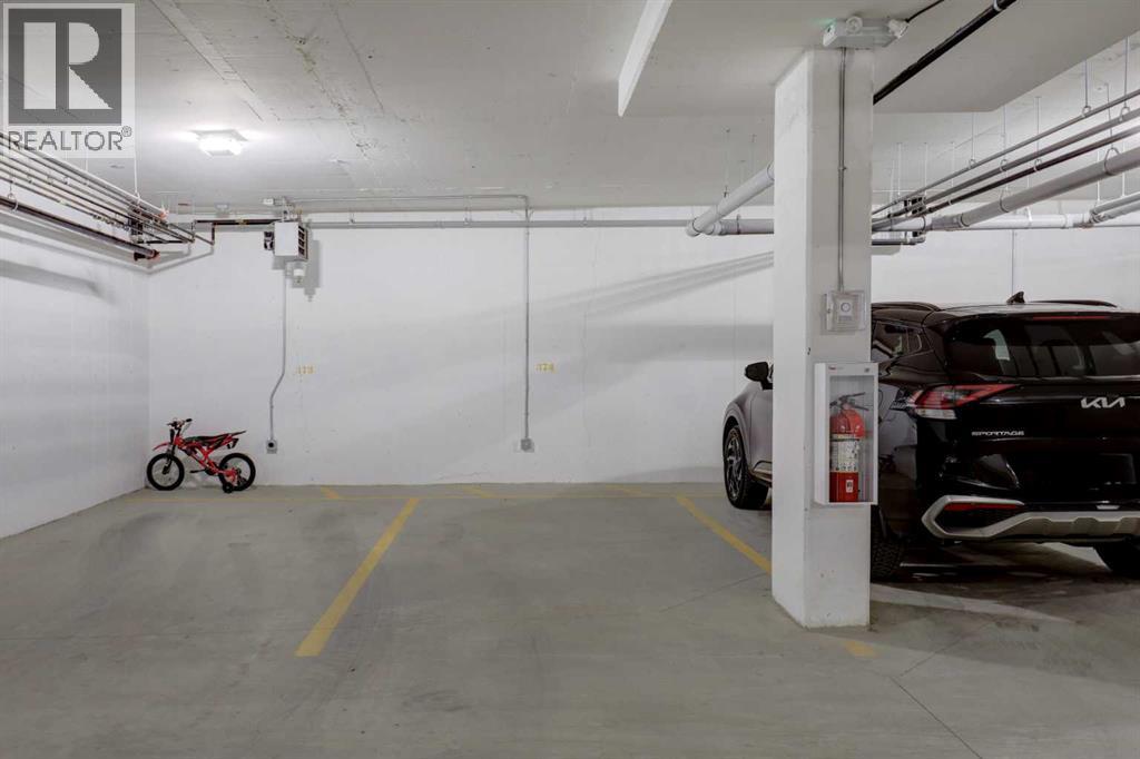 550 Belmont Street Property Photo 34