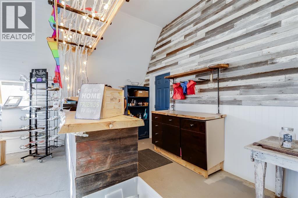 200 Main Street Property Photo 6