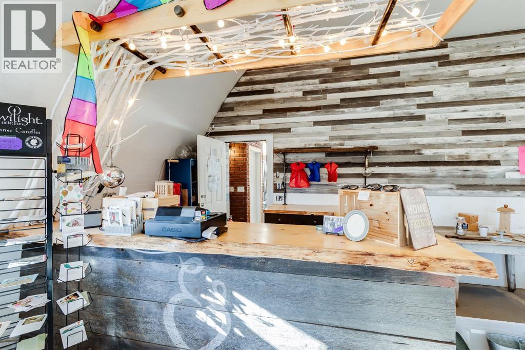 200 Main Street Property Photo 9