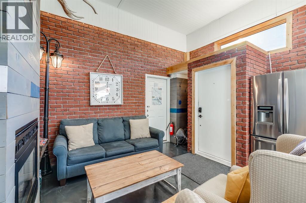 200 Main Street Property Photo 12