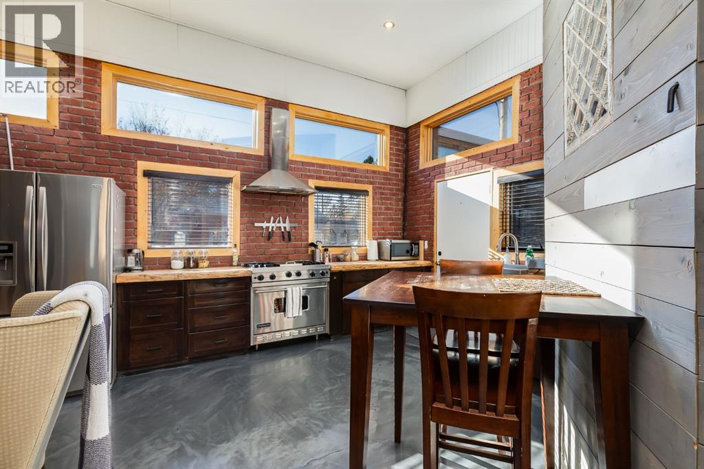 200 Main Street Property Photo 16