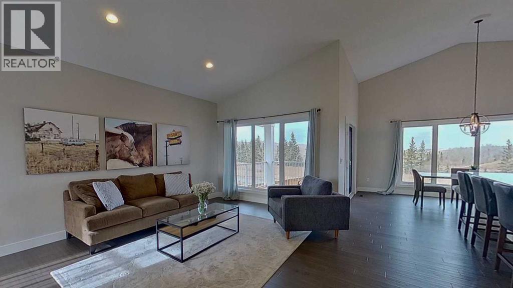 130 Riverwood Crescent Property Photo 3