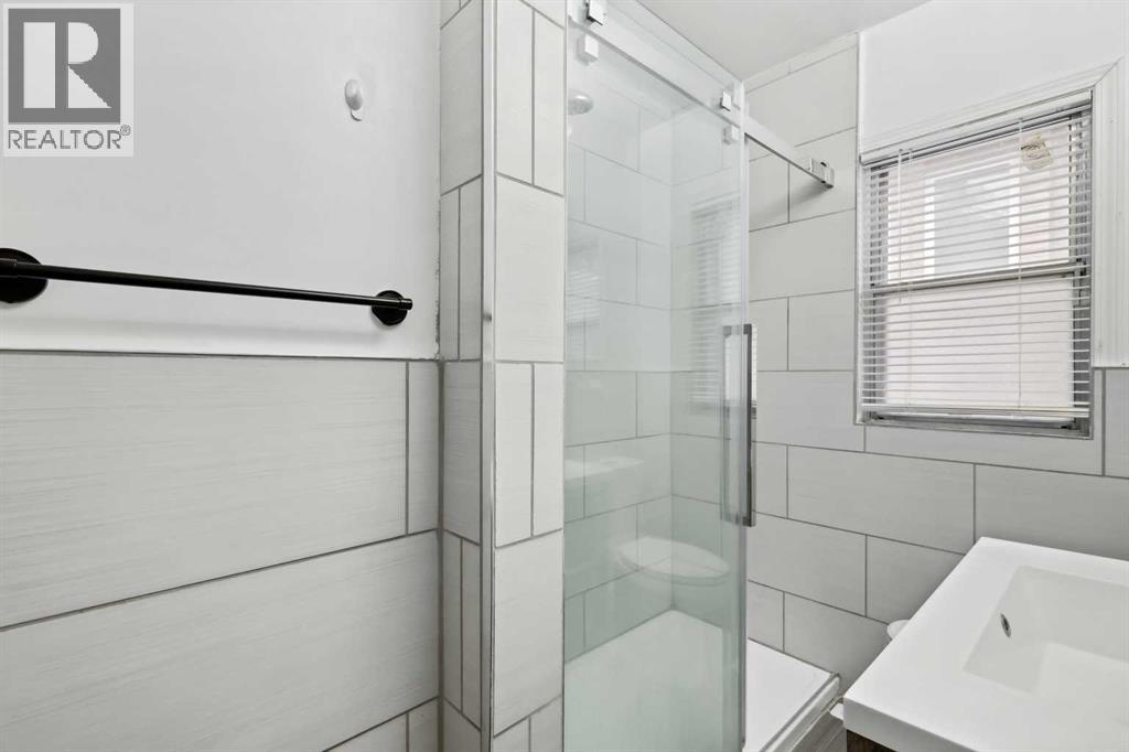 230 8a Street Ne Property Photo 15