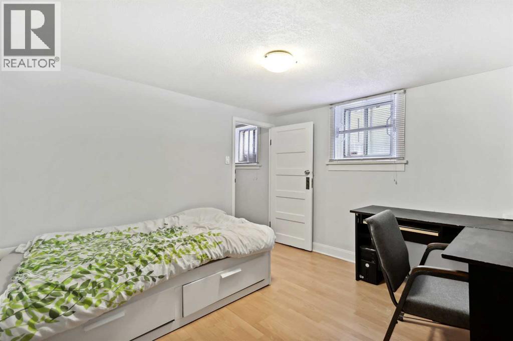 230 8a Street Ne Property Photo 19
