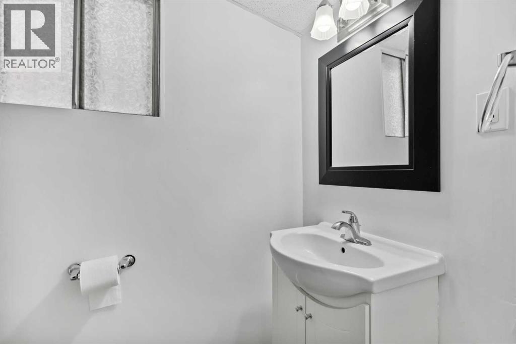 230 8a Street Ne Property Photo 21