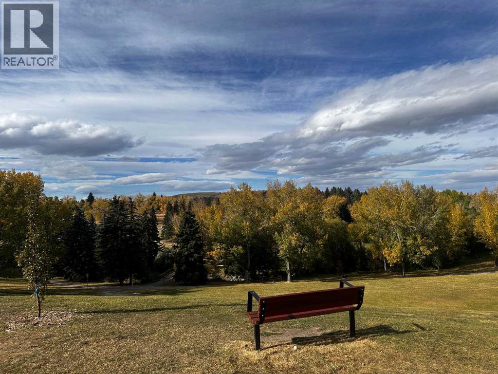 218 19 Avenue Property Photo 30