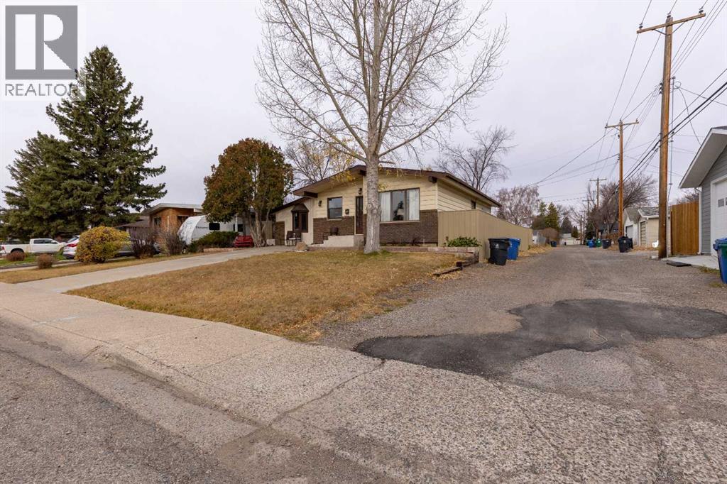 1919 19 Avenue Property Photo 5