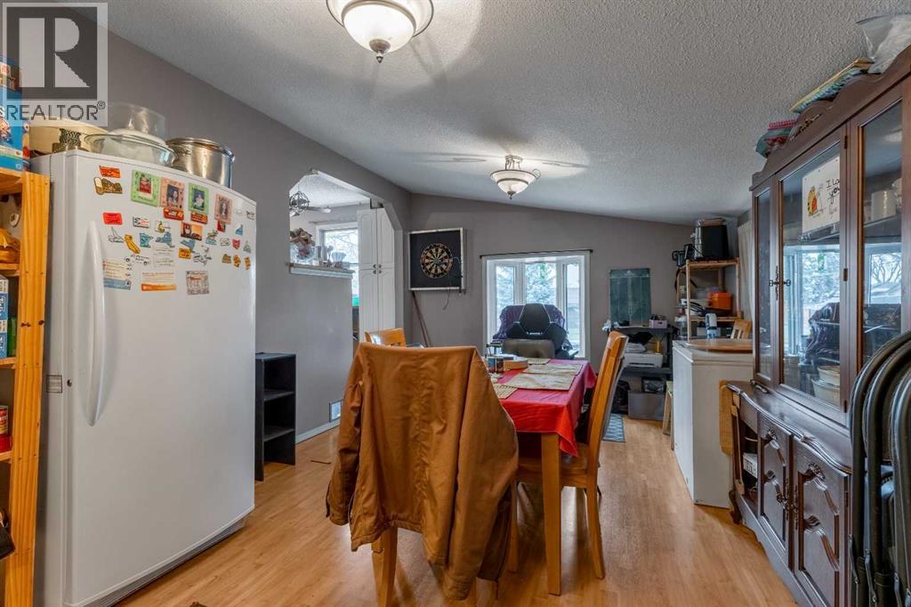 1919 19 Avenue Property Photo 14