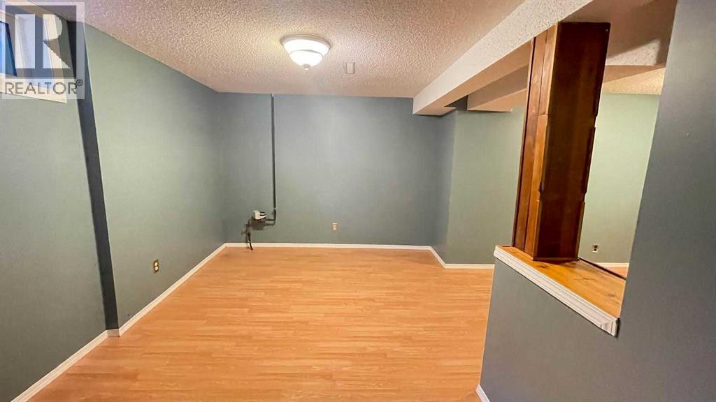 1919 19 Avenue Property Photo 31