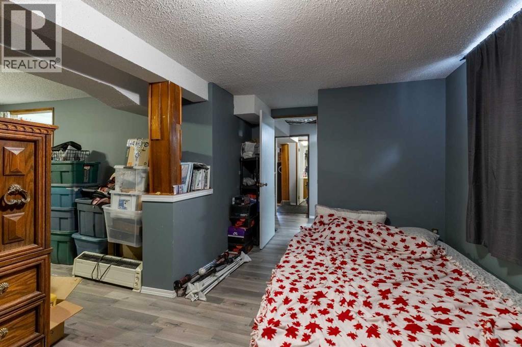 1919 19 Avenue Property Photo 33