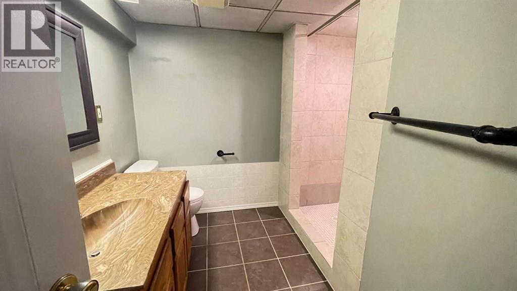 1919 19 Avenue Property Photo 34