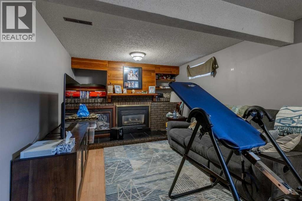 1919 19 Avenue Property Photo 41