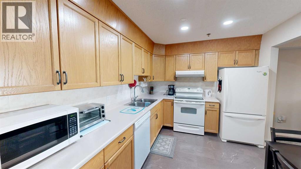 20 3 Street Property Photo 3