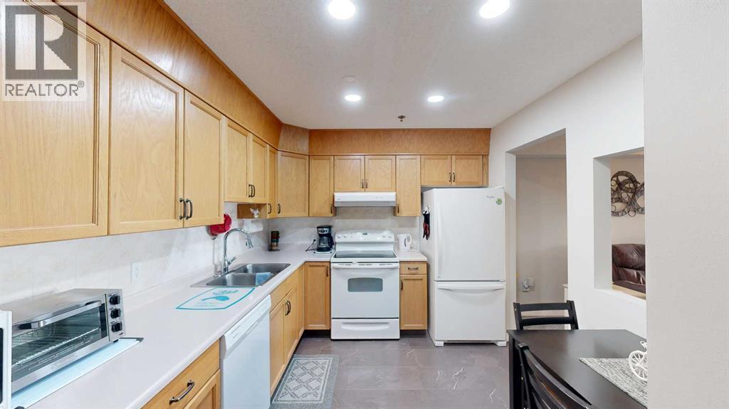 20 3 Street Property Photo 4