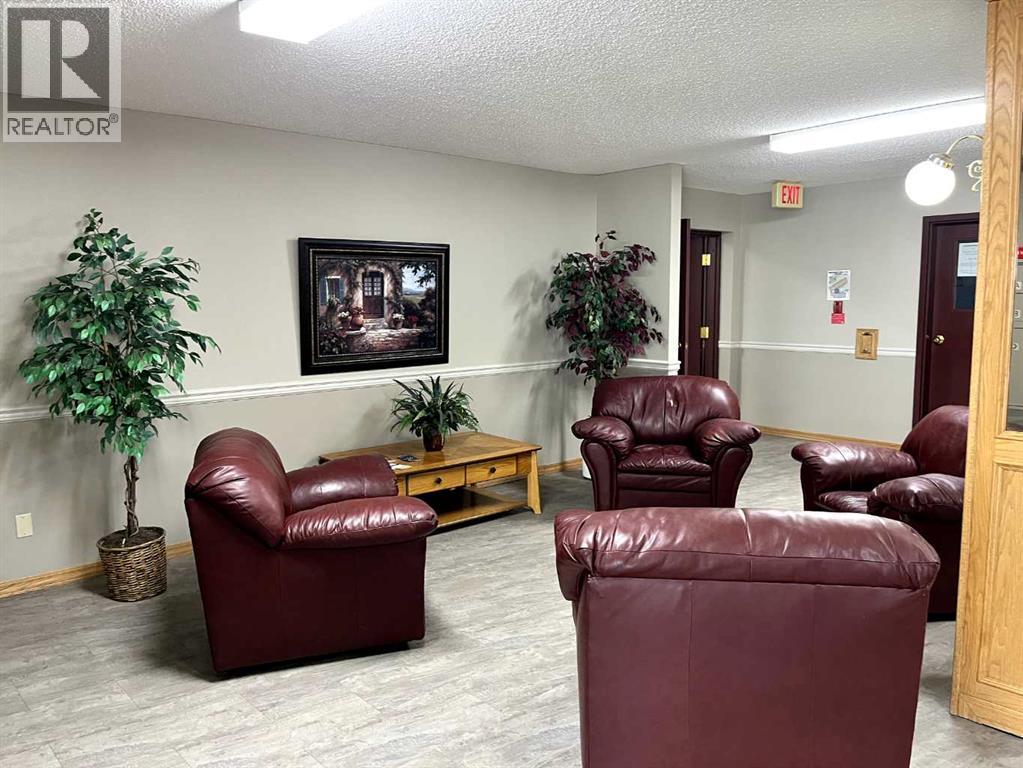 20 3 Street Property Photo 37