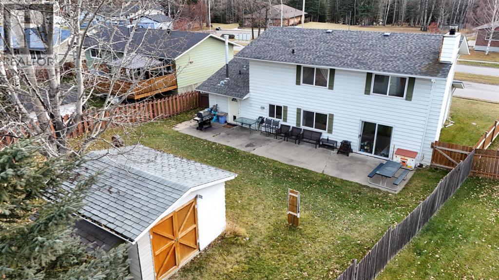 396 Mountain Street Property Photo 6