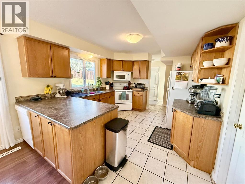 396 Mountain Street Property Photo 14