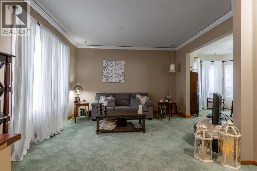 1210 5a Avenue Property Photo 6